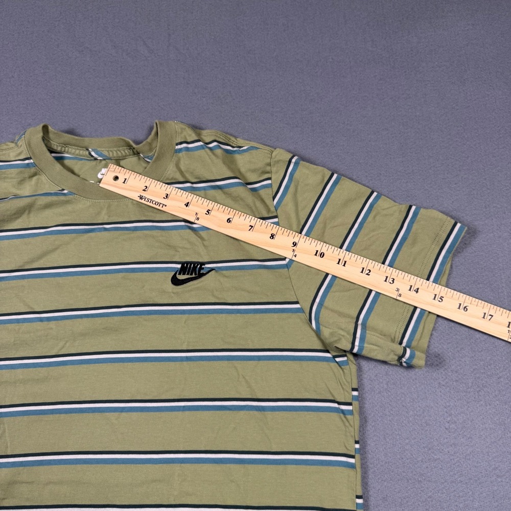 Nike Mens Striped T-Shirt Sage Green Blue White Embroidered Logo Size Large - Picture 7 of 11
